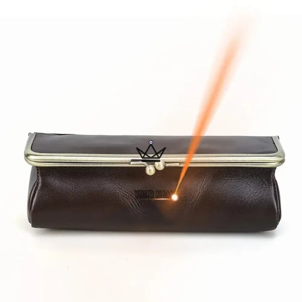 Trousse en Cuir Personnalisable Fermoir Vintage — Voyageur SCRIPT – 3/8