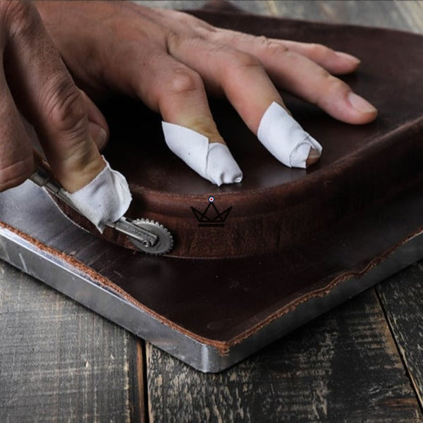 Etui de protection en cuir Apple Airpods Max - LeatherPods Max (personnalisable) -  - Etui airpods max personnalisable - Cadeau, Noël, Anniversaire, Original - Atelier Atypique