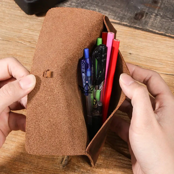 Étui personnalisable en cuir pour stylos et crayons – Voyageur Spool - [] - trousse personnalisable - Cadeau, Noël, Anniversaire, Original, Fête des pères, fête des mères - Atelier Atypique