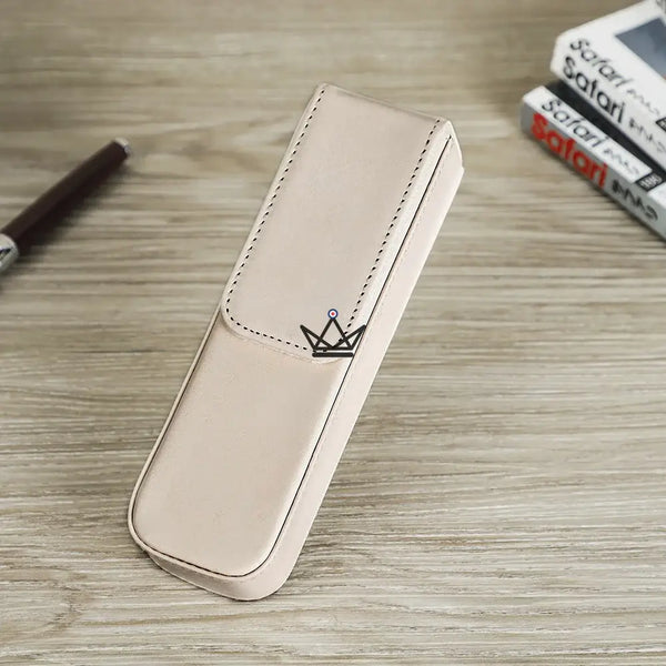 Etui en cuir de luxe pour stylo plume - Magnus (personnalisable) -  - etui stylo personnalisable - Cadeau, Noël, Anniversaire, Original, Fête des pères, fête des mères - Atelier Atypique
