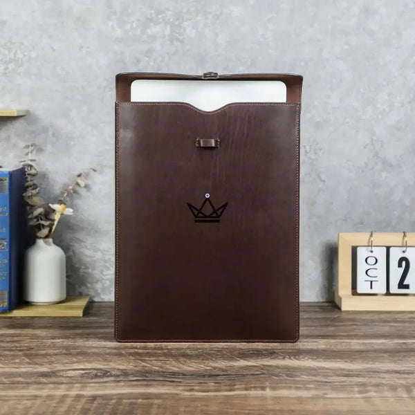 Housse Macbook en Cuir Personnalisable 13" à 15" - Voyageur CONSULAT