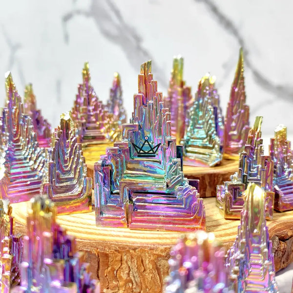 Cristal de bismuth irisé en escalier, pièce unique - BISMA