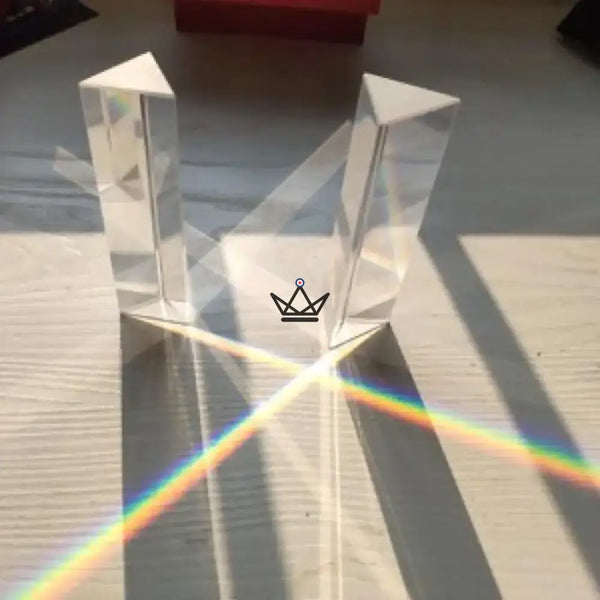White light dispersing prism - Lumen Prismatica
