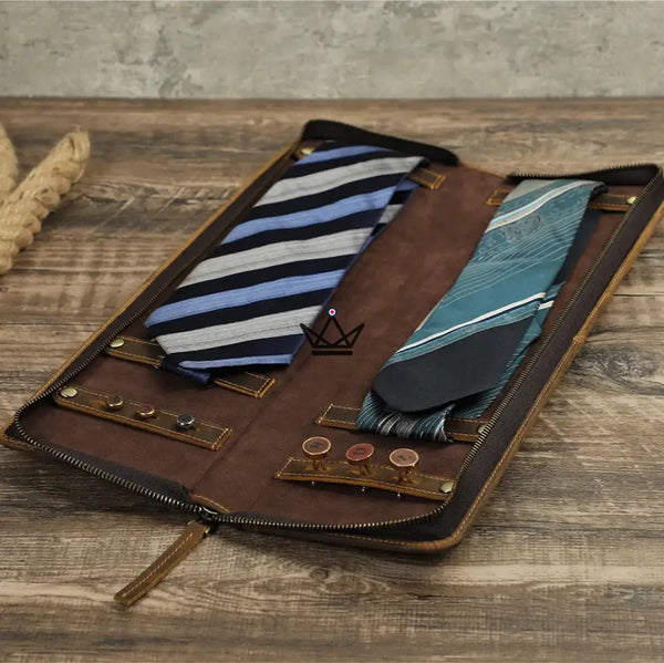 Etui à cravates en cuir personnalisable - Voyageur Windsor - [] - etui cravate personnalisable - Cadeau, Noël, Anniversaire, Original, Fête des pères, fête des mères - Atelier Atypique