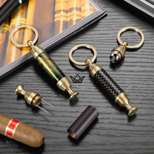 Perce-cigare porte-clés doré 2-en-1 avec aiguille — SCEPTRE